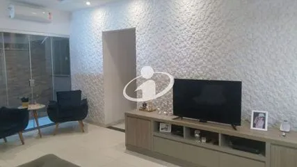Casa Residencial para vender no Custodio Pereira imagem 1
