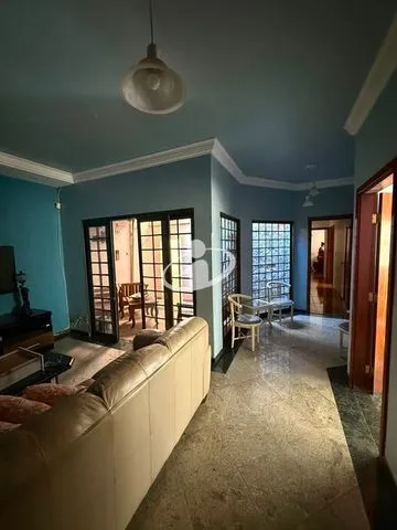 Casa Residencial para vender no Alto Umuarama imagem 1