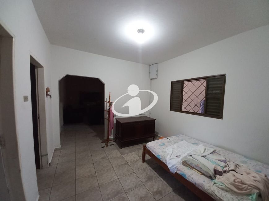 CASA COM COMERCIO_Venda