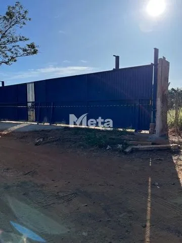 Área/cômodo para alugar no Chacaras Bonanza imagem 1