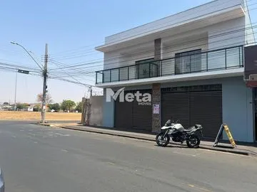 Comodo Comercio para alugar no Planalto imagem 1