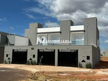 Sobrado para vender no Novo Mundo imagem 1