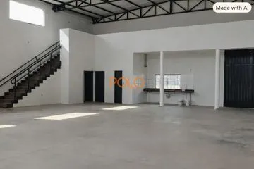 Galpão para alugar no Novo Mundo imagem 1