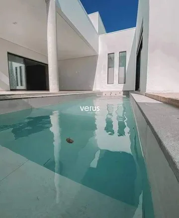 Casa Em Condomínio para vender no Granja Marileusa imagem 1