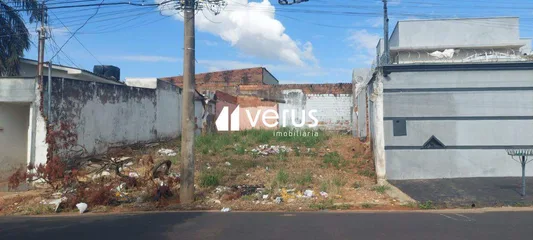 Terreno para vender no Bom Jesus imagem 1