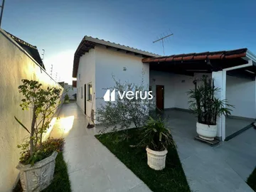 Casa para vender no Segismundo Pereira imagem 1