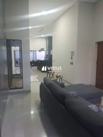 Casa para vender no Jardim Holanda imagem 1
