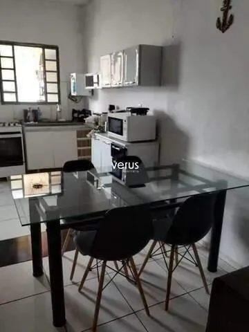 Casa para vender no Jardim Canaa imagem 1