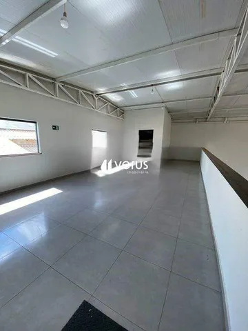 Galpão para alugar no Novo Mundo imagem 1