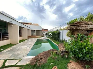 Casa para vender no Jardim Karaiba imagem 1
