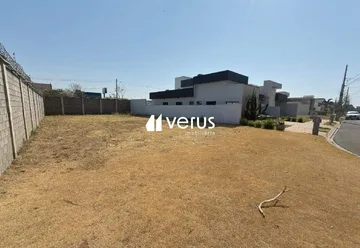 Terreno para vender no Novo Mundo imagem 1