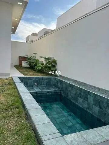 Casa Em Condomínio para vender no Novo Mundo imagem 1