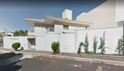 Casa para vender no Vigilato Pereira imagem 1