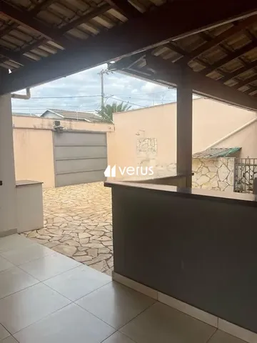 Casa para vender no Cidade Jardim imagem 1