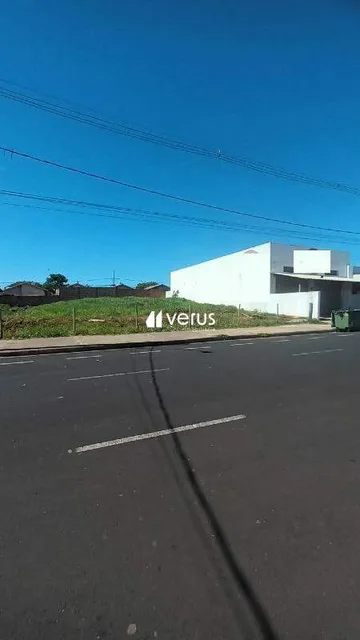 Área para vender no Loteamento Residencial Pequis imagem 1