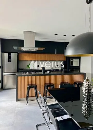 Casa para alugar no Aclimacao imagem 1