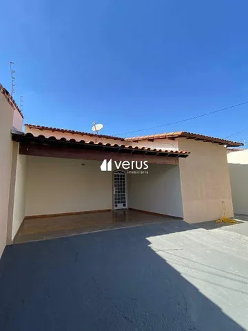 Casa para vender no Segismundo Pereira imagem 1