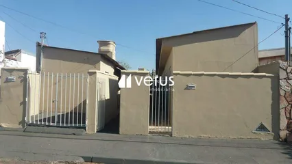 Casa Em Colônia para vender no Segismundo Pereira imagem 1