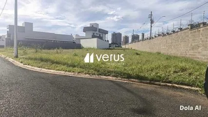 Terreno Em Condomínio para vender no Shopping Park imagem 1
