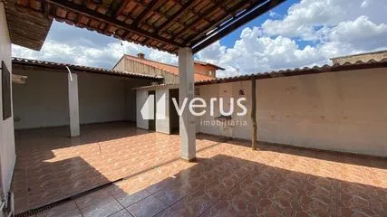 Casa para alugar no Cidade Jardim imagem 1