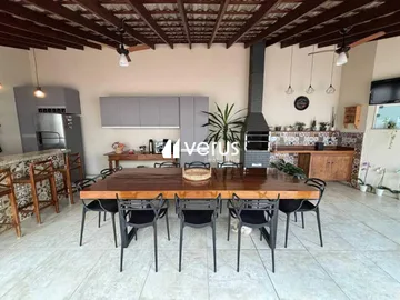 Casa para vender no Jardim Holanda imagem 1