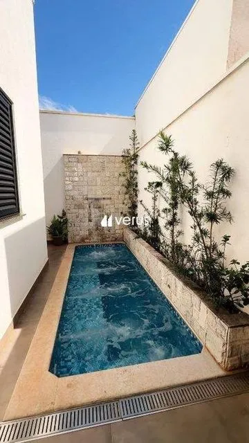Casa para vender no Shopping Park imagem 1