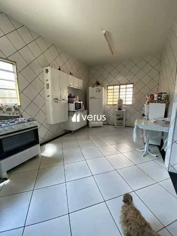 Casa para vender no Granada imagem 1