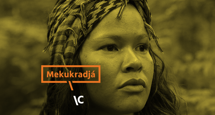 Retrato de Olinda Tupinambá, mulher indígena. A foto mostra o seu rosto, com uma expressão séria e olhando para a frente. A imagem possui um filtro amarelado e o logo do podcast Mekukradjá na cor na laranja, abaixo o logo do Itaú Cultural na cor branca. Retrato de Olinda Tupinambá, mulher indígena. A foto mostra o seu rosto, com uma expressão séria e olhando para a frente. A imagem possui um filtro amarelado e o logo do podcast Mekukradjá na cor na laranja, abaixo o logo do Itaú Cultural na cor branca.