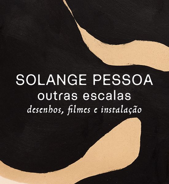 A imagem apresenta uma arte abstrata com um fundo em preto intenso e textura que lembra uma pincelada rústica. Sobre esse fundo preto, há duas formas orgânicas e sinuosas em cor de bege-ocre, com uma textura granular que remete à areia. Uma dessas formas está localizada na parte superior direita e a outra, na parte inferior central, criando um contraste visual impactante. A imagem apresenta uma arte abstrata com um fundo em preto intenso e textura que lembra uma pincelada rústica. Sobre esse fundo preto, há duas formas orgânicas e sinuosas em cor de bege-ocre, com uma textura granular que remete à areia. Uma dessas formas está localizada na parte superior direita e a outra, na parte inferior central, criando um contraste visual impactante.