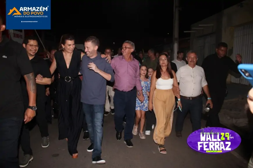 Show de Wesley safadao nos 29 anos de Wall Ferraz reúne multidão