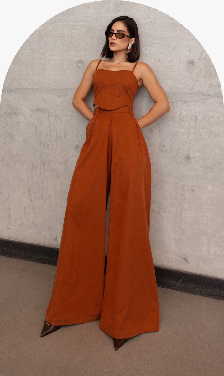 Model in terracotta outfit