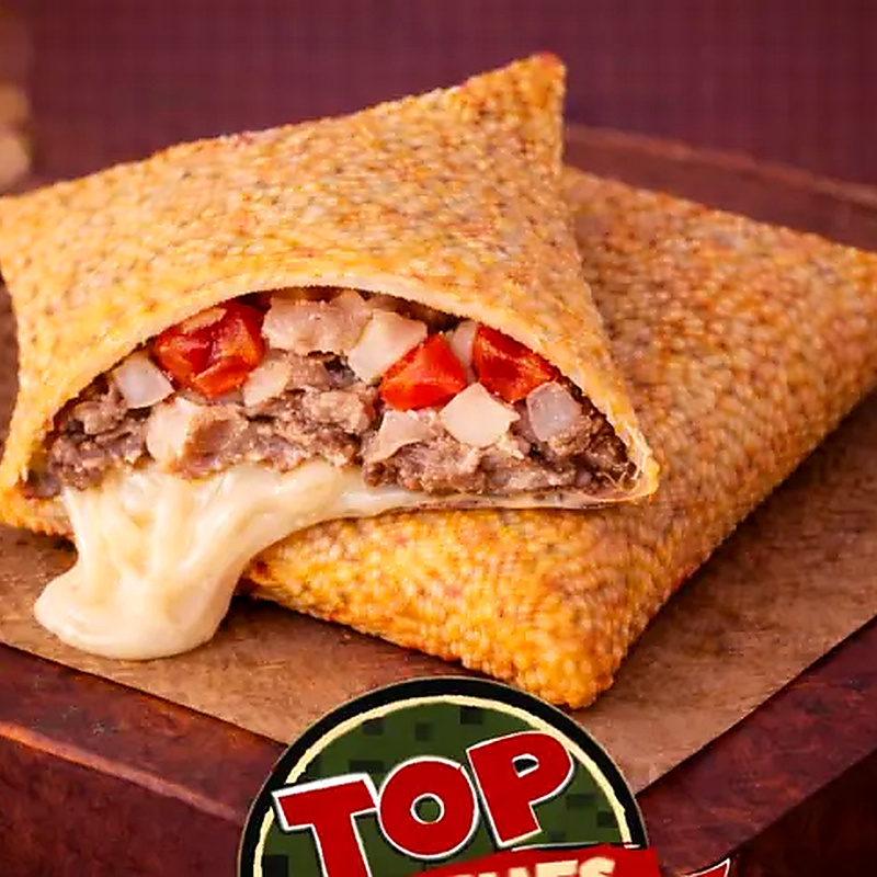 Pastel de Atum Queijo Tomate e Cebola