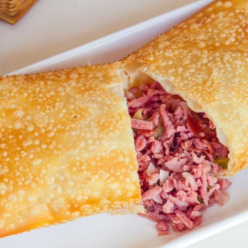 pastel calabresa