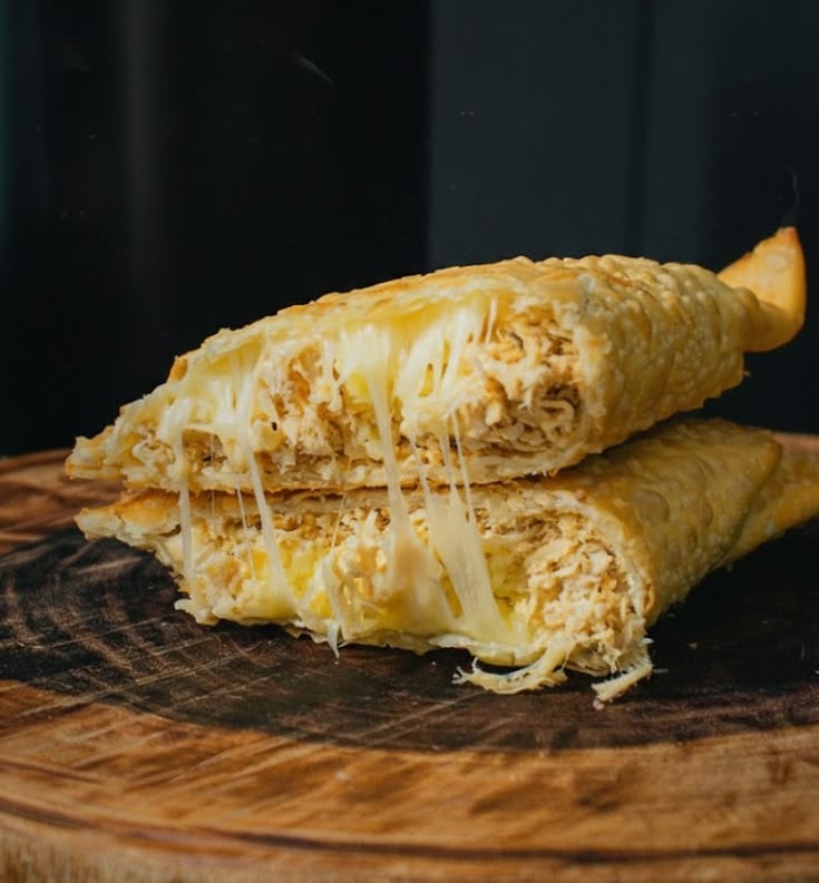 pastel de frango c/ queijo