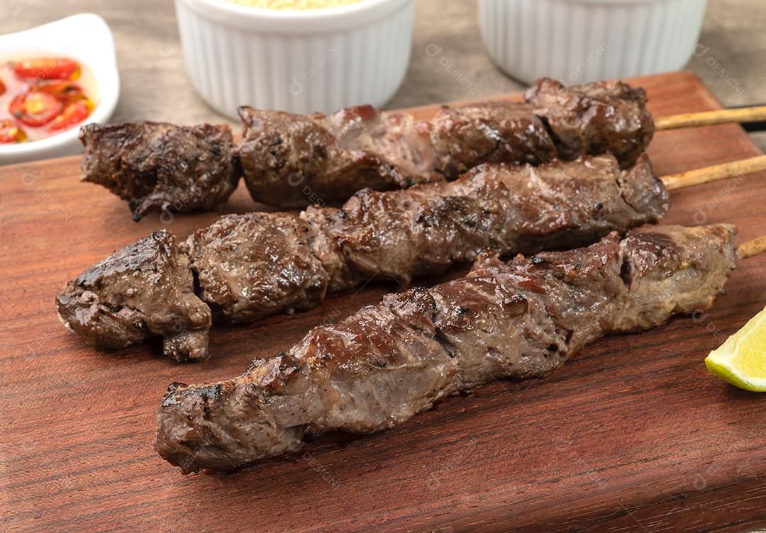 Espetinho de carne