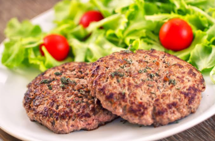 Hambúrguer 180g carne moída frito na chapa