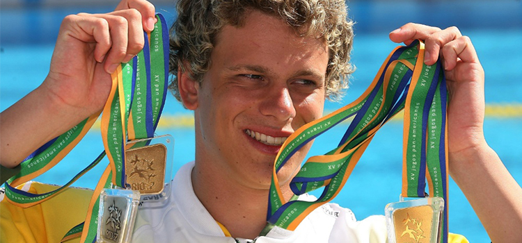 Natação se despede do Pan com recorde de 29 medalhas