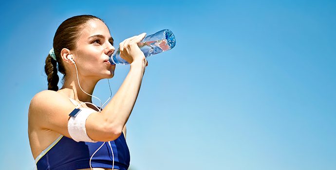 Beber muita água faz mal?