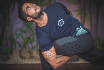 Uma Asana (posição) que se enquadra no Hatha Yoga, um dos tipos de yoga