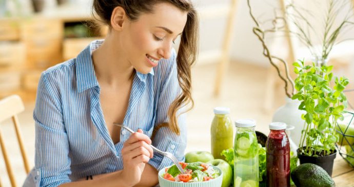 Dieta ortomolecular tenta restaurar o equilíbrio do organismo