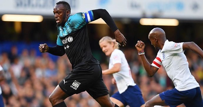 Partida beneficente de futebol reúne Bolt e Mo Farah na Inglaterra