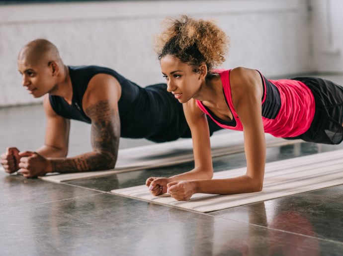 4 exercícios importantes para fortalecer a lombar e correr melhor