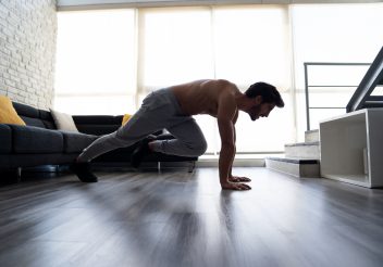 7 exercícios para fortalecer abdome e core em casa!