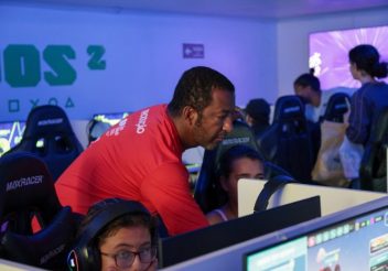 “E-sports Para Todos 2” retorna a São Carlos com nova etapa de atividades na Praça do Mercado