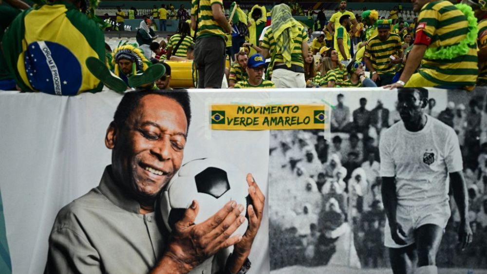 Pelé seguirá hospitalizado por una infección respiratoria