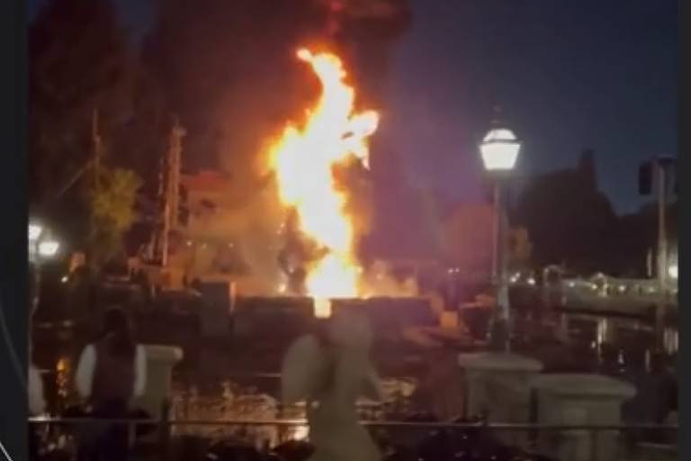 Dragón de Disney California se incendia y asusta al público – 23/04/2023 – ¿Lo viste?
 / Brasil