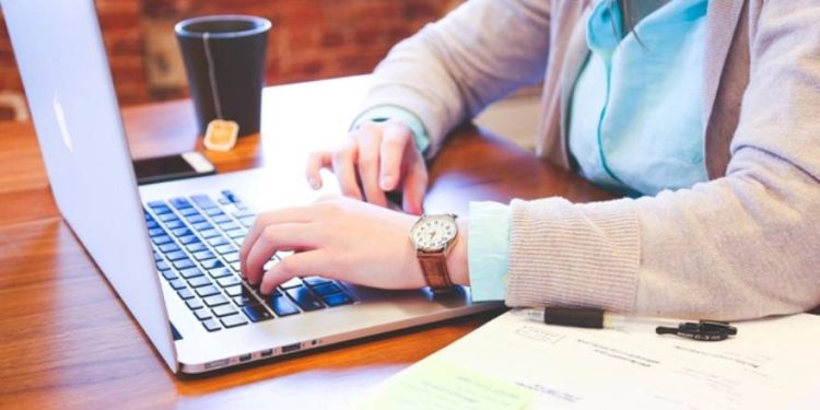cursos gratuitos para trabajos que pagan hasta USD 7.000  / Titulares