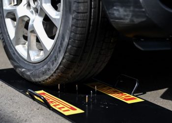 El neumático que se repara solo y se vende en Argentina  / Titulares de Autos