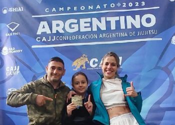 Jiu-Jitsu: Una familia misionera “vestida de oro” en el Campeonato Argentino  / Titulares de Misiones