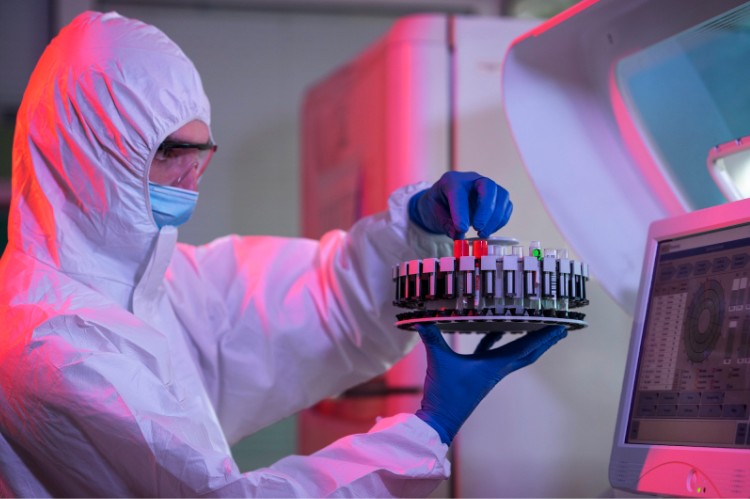 Guardar las celulas madre cordon umbilical bajo estandares de calidad